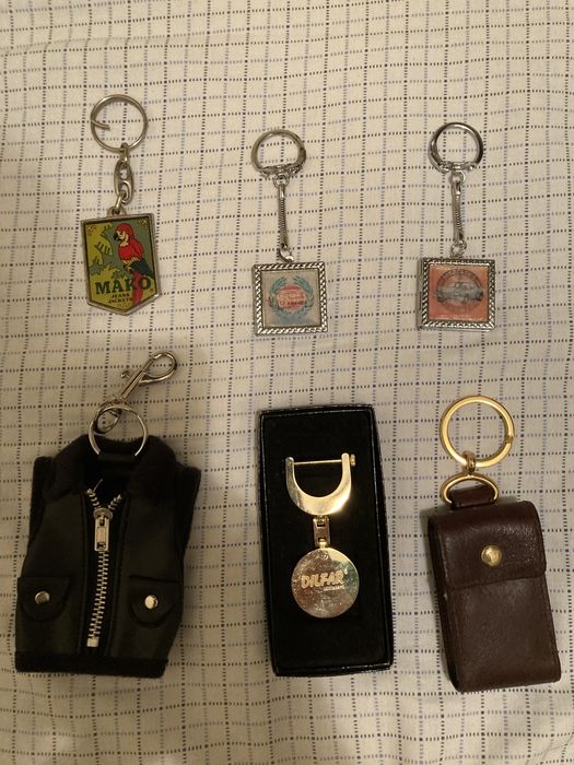 30 porta-chaves coleção 1,5 euros cada
