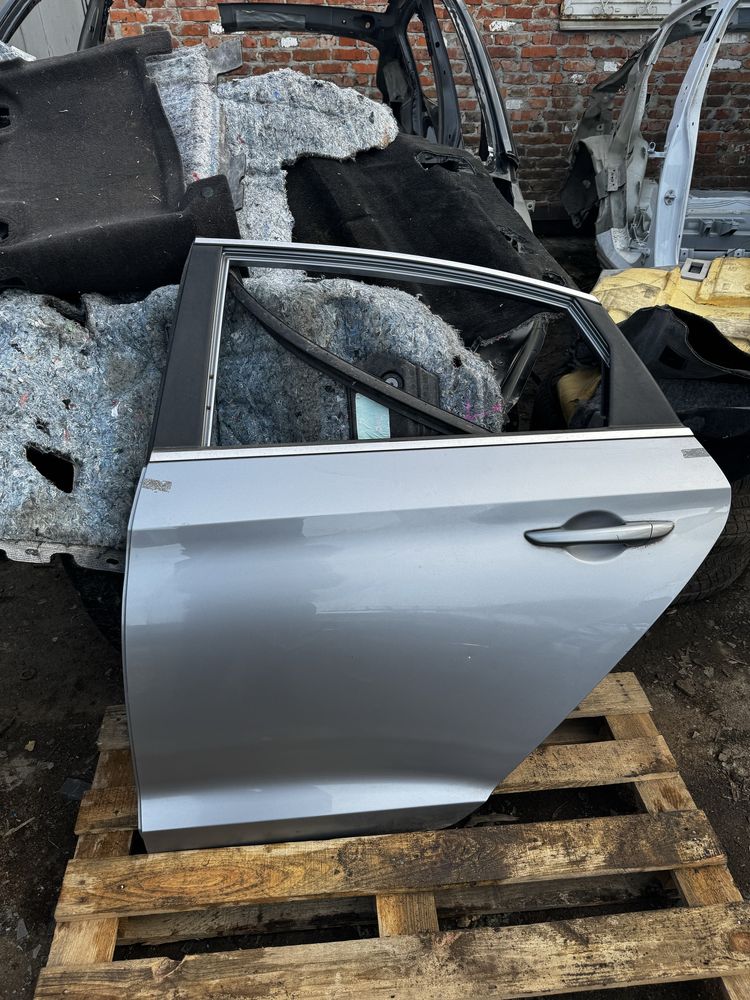 hyundai sonata lf задня ліва дверка 2014-2019
