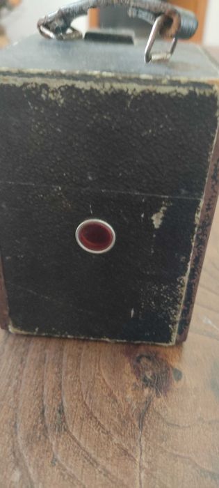 Máquina fotográfica antiga de caixa, modelo Kenilworth