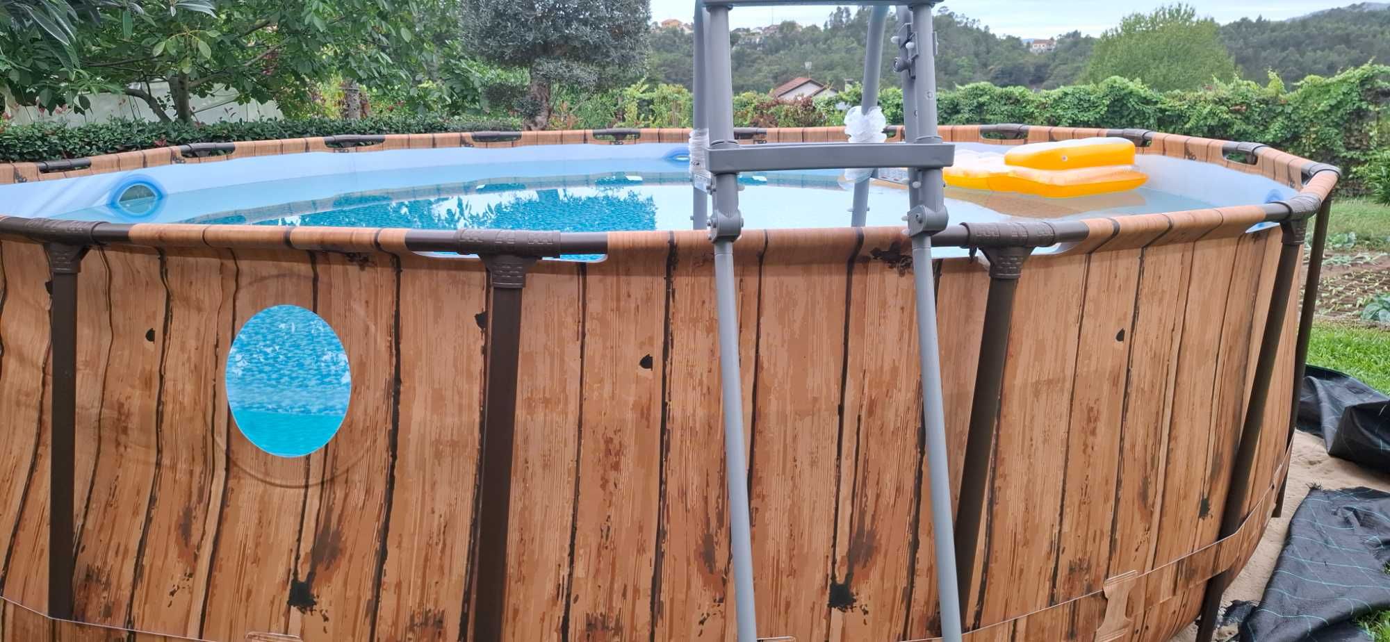 Piscina a venda 5m de diâmetro 1m 20