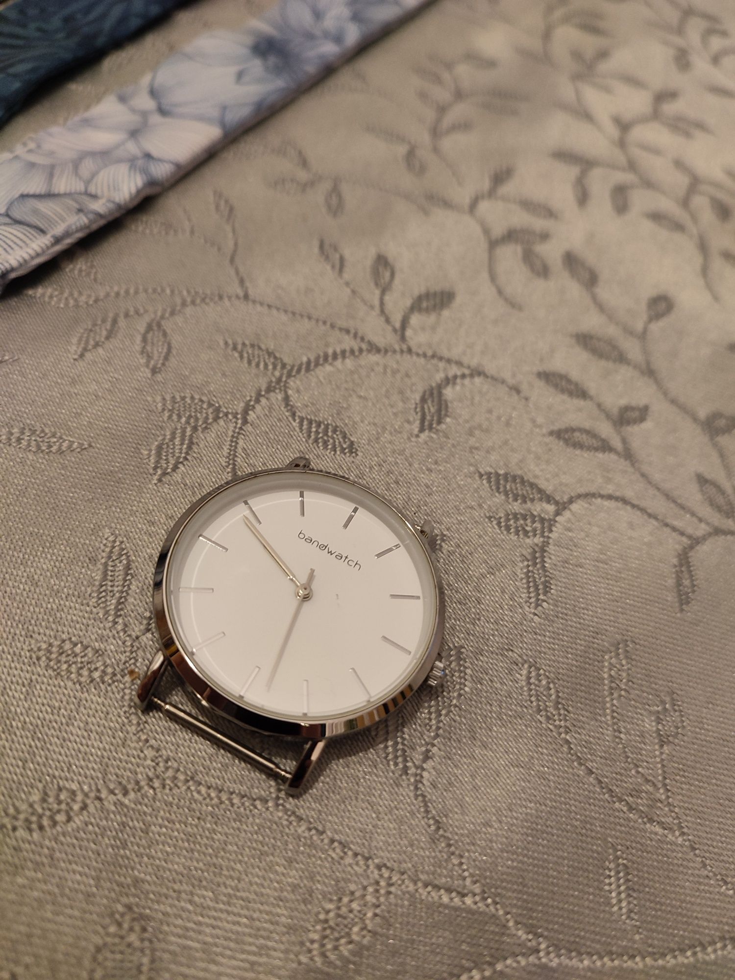 Zegarek bandwatch z wymiennymi paskami