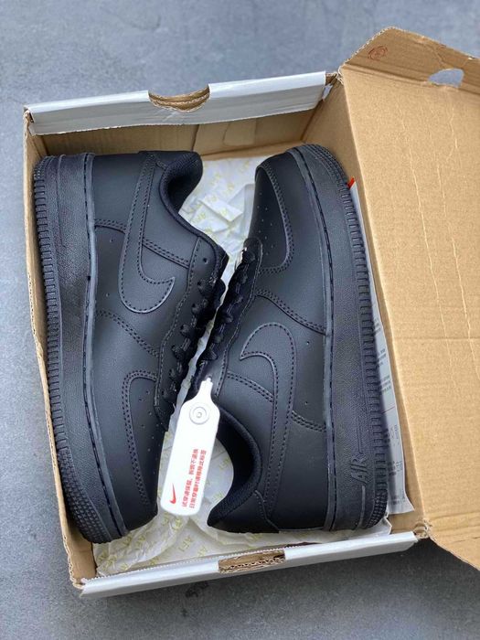 Buty Trampk Nike Air Force 1 Low '07 Black R.43