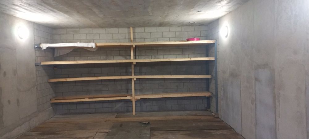 Здам в оренду Гараж з виходом до Соснового лісу