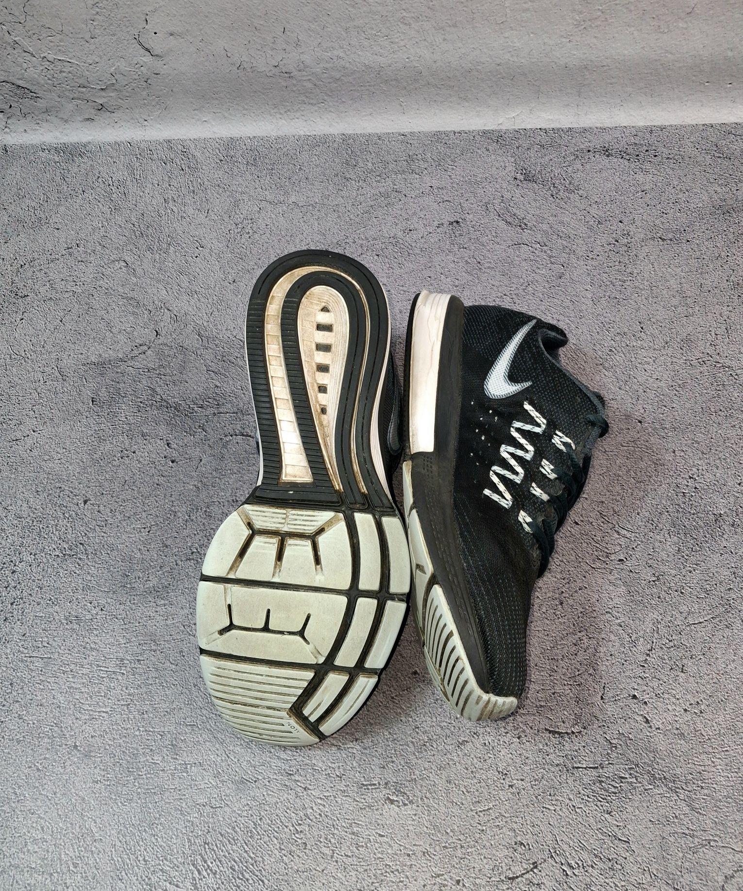 Кроссовки Nike Air Zoom Vomero 10 женские беговые React 96 1