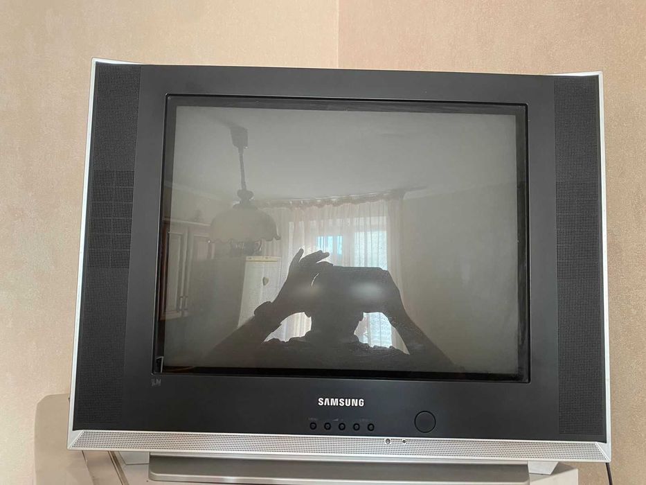 продам телевізор samsung