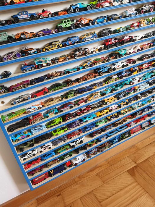 Estante Expositor HOT WHEELS - Personalizada (LER DESCRIÇÃO)
