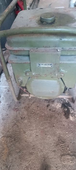 Генератор бензиновий Робочий