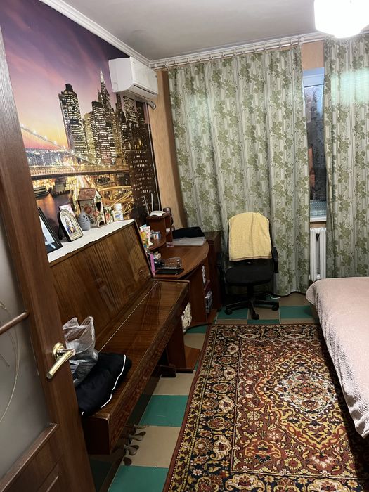 Прода. 2-х комнатную квартиру в центре города 5 этаж прямая