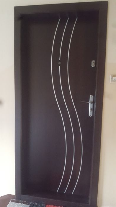 Drzwi do domów i mieszkań wejściowe i wewnętrzne, okna, rolety