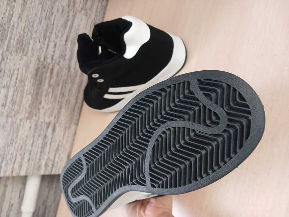 Вау!Крутезні кросівки/хайтопи.Натуральна замша!Зима!