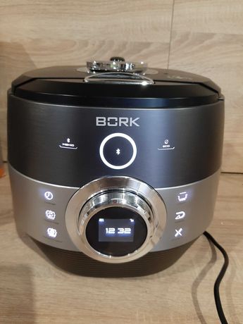 Мультиварка	Bork	U804