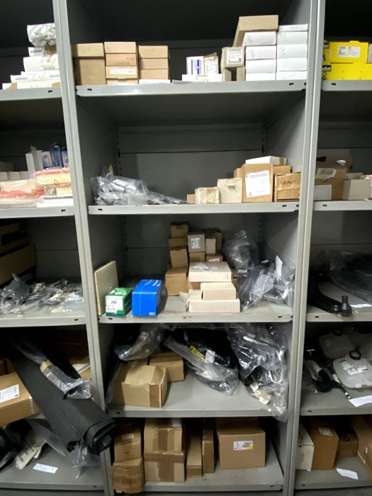 Peças não usadas Opel (GM), e máquinas usadas