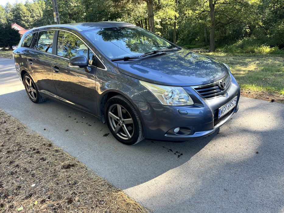 Toyota Avensis 1.8 benzyna klima Polecam !!!
