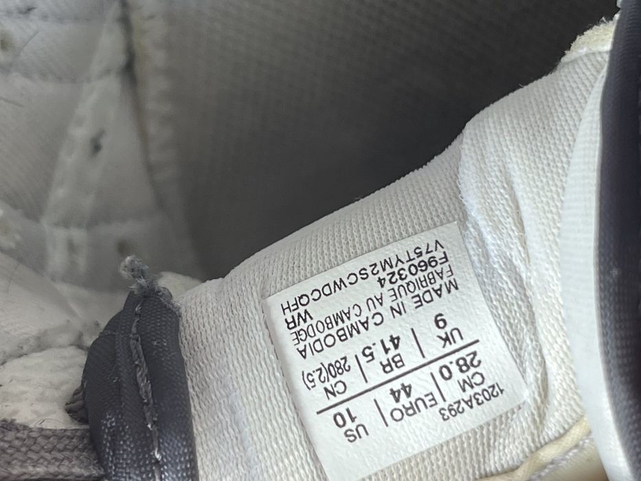 Кросівки 43 розмір на осінь ASICS оригінал