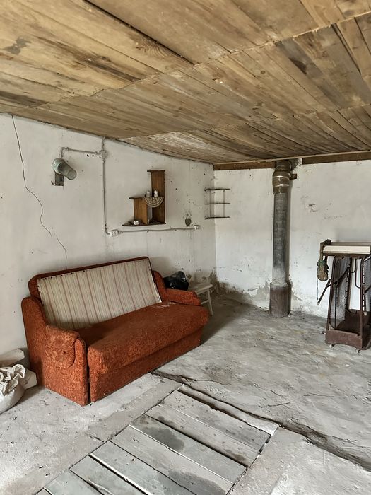 Земельна ділянка біля лісу в с. Путренці