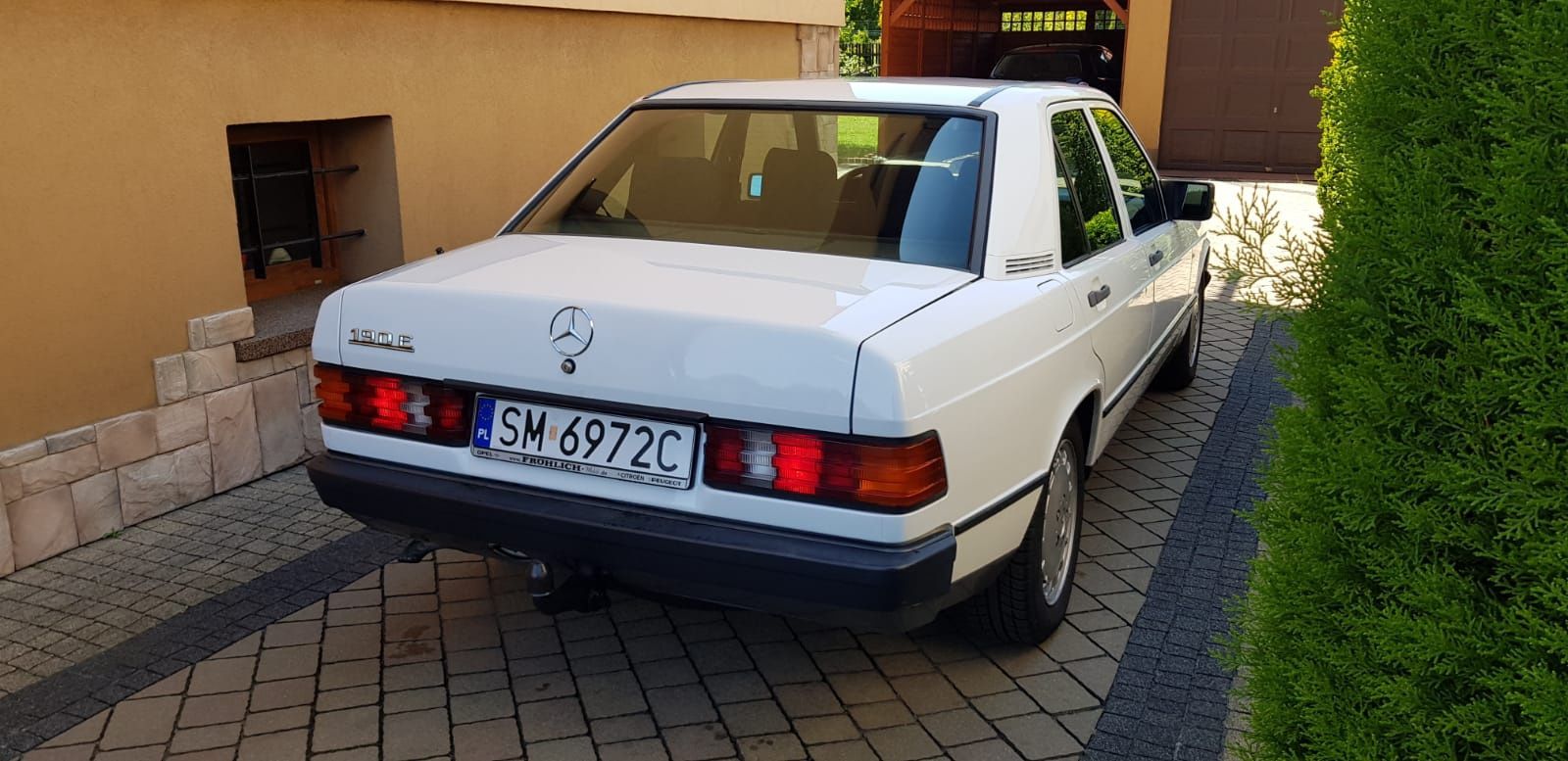 Mercedes-Benz 190E (Możliwa zamiana na motocykl)