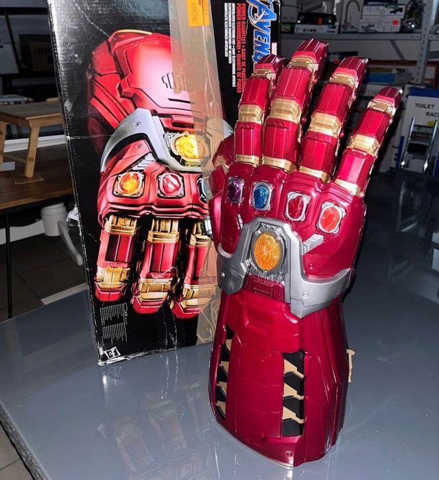 Hasbro Avengers Legends Rękawica Mocy Iron Man E6253