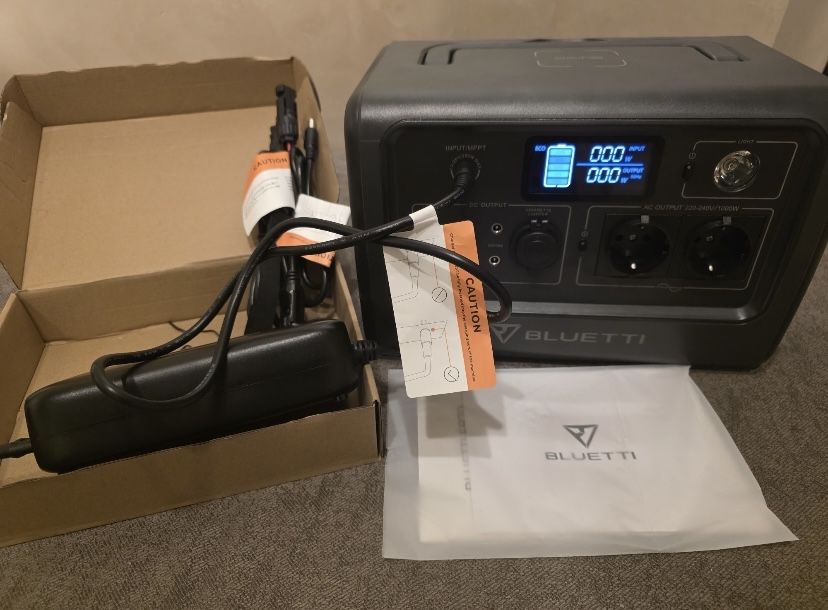 Зарядна станція BLUETTI PowerOak EB70