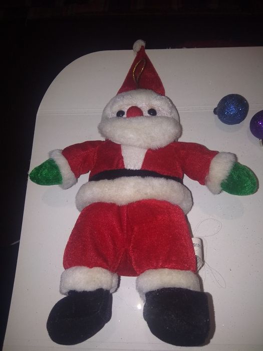 Новорічні іграшки