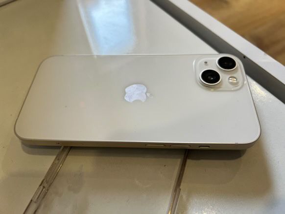 iPhone 13 – Excelente Estado, Como Novo