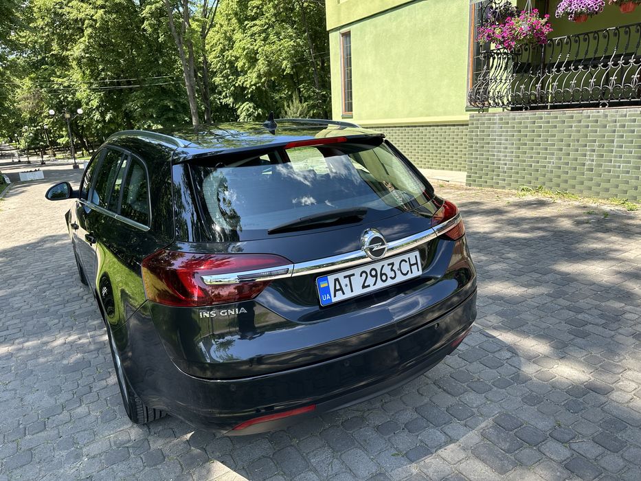 Opel insignia, 2014 рік.