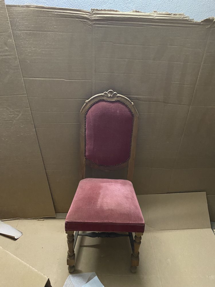 Cadeira vintage vermelha