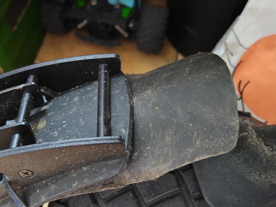 Kukirin G2 pro 2024, osłony amortyzatorów, błotniki od wody