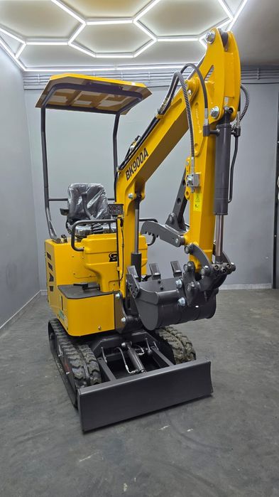 Minikoparka Nowa Berger Kraus BK900A z łyżką 38cm 850kg