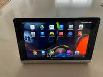 tablet marki Lenovo model Yoga 8