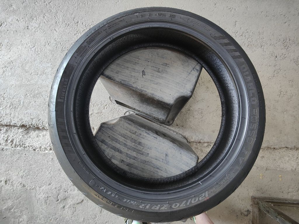 Pirelli diablo rosso резина, гума, шины 240/45 r17 120/70r17