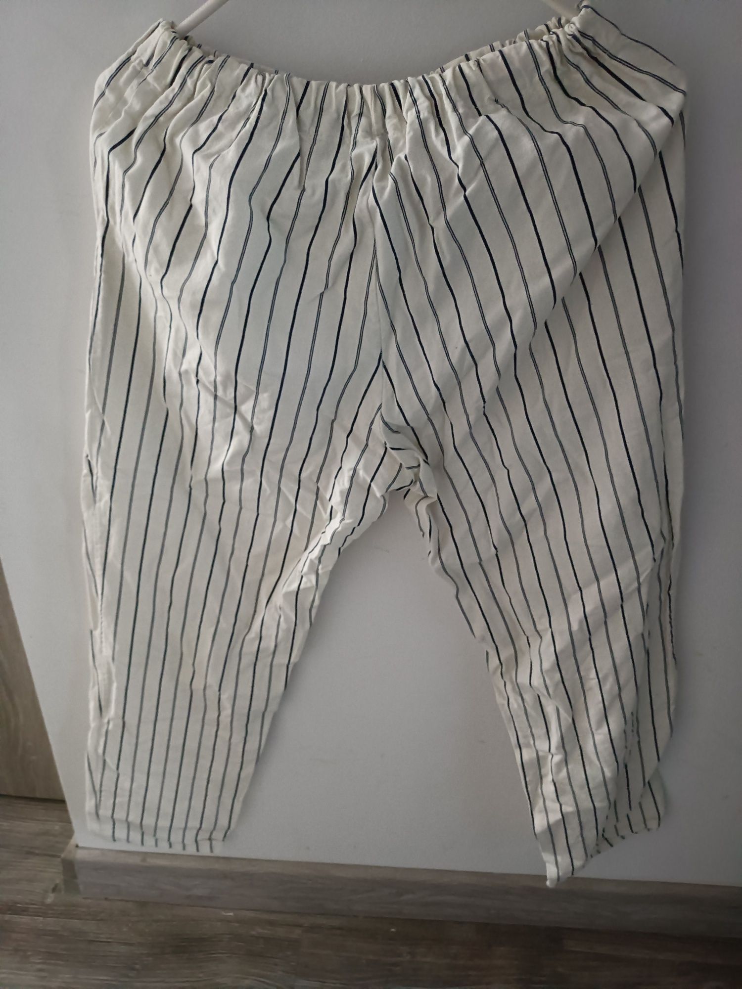 Spodnie damskie białe rozmiar S M