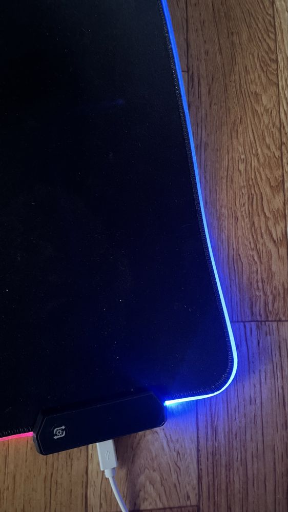 Podkładka RGB led XXL 30cm x 75cm, miękka, różne tryby