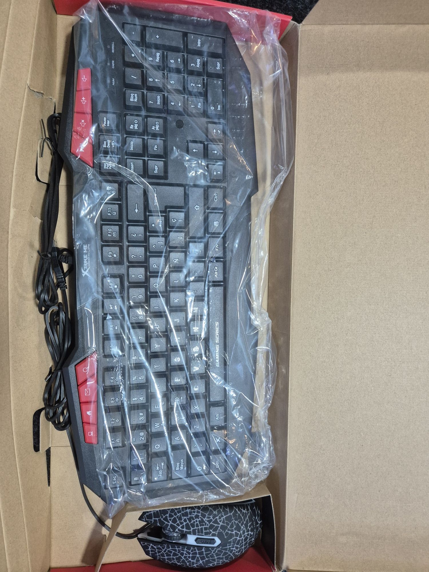 Teclado e Mouse (Gaming Combo) XTRIKE ME