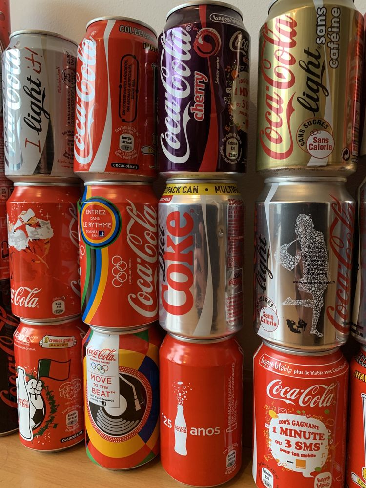 Coleção 94 latas de Coca-Cola