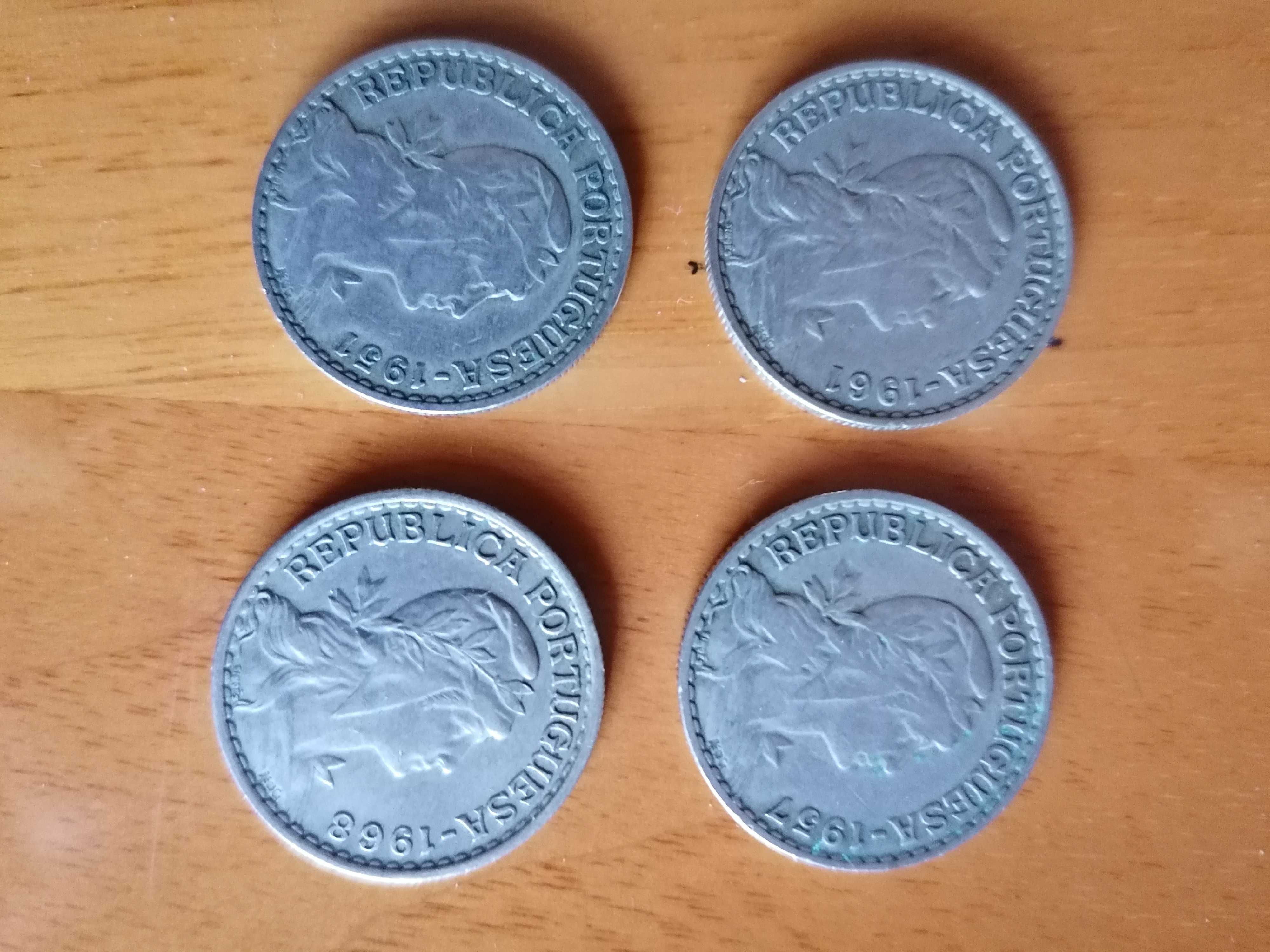 Conjunto de 4 moedas + 4 moedas