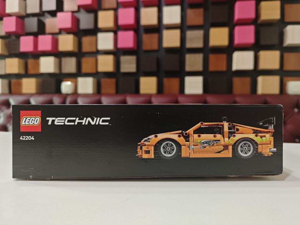 Конструктор LEGO Technic 42204 Fast and Furious Toyota Supra MK4
