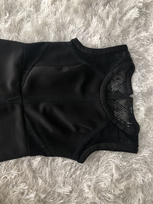 Czarna sukienka Vila rozmiar M