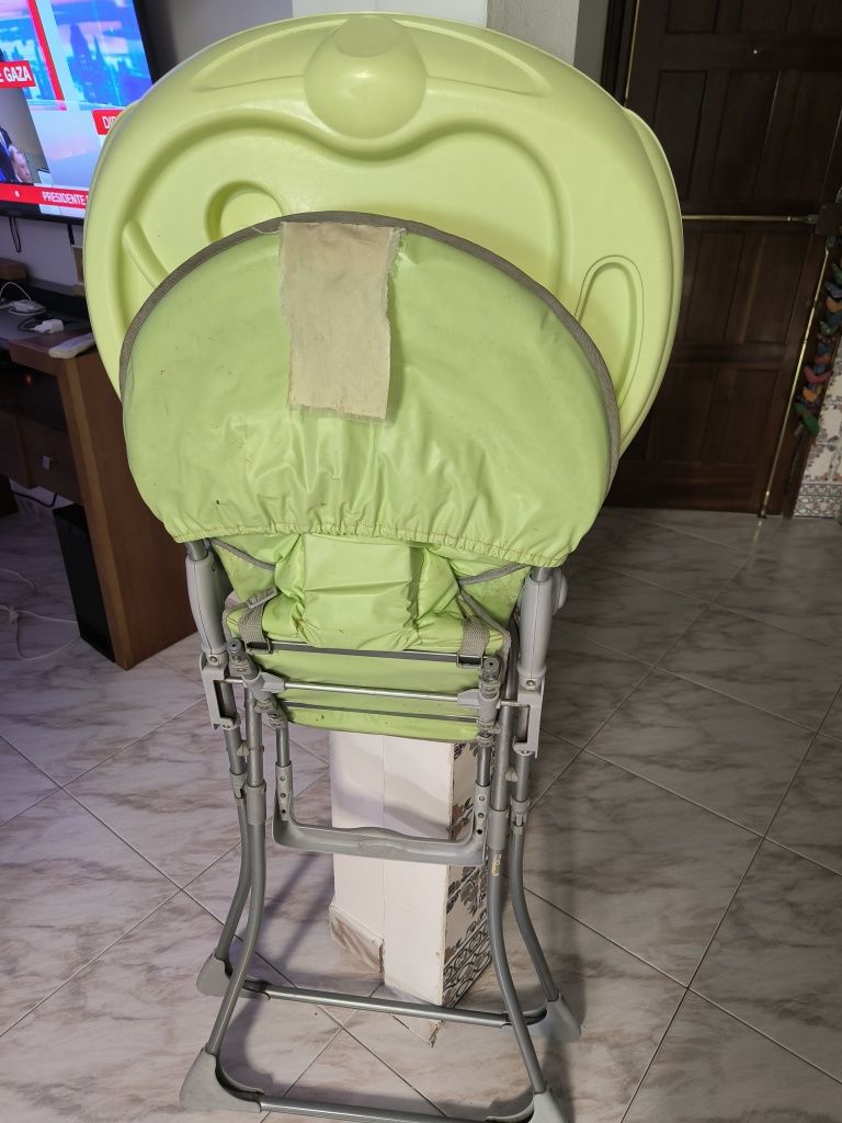 Cadeira de refeição