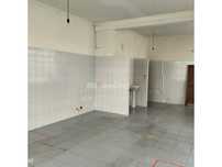 Loja com 50 m2 com possibilidade de ser habitação.