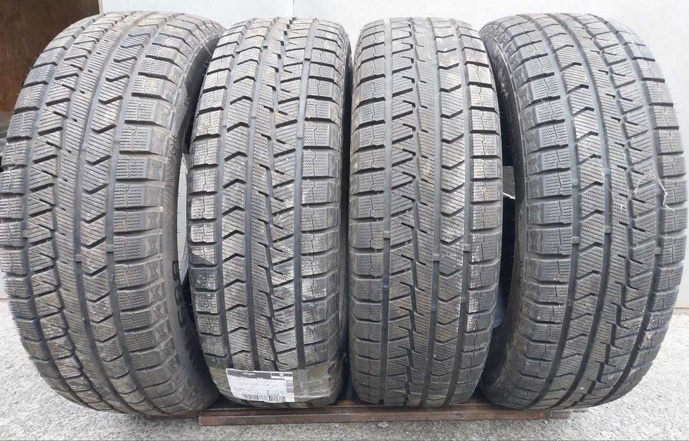 Шини СТАН НОВИХ 235/65 R18 комплект зима Ovation 8.3мм 2022 рік