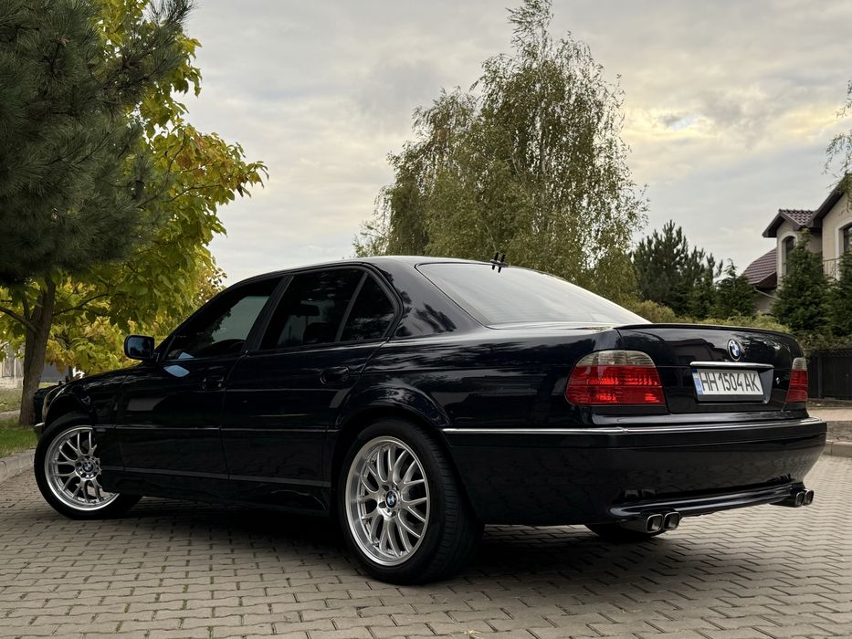 BMW 735i Steptronic 3.5 бензин/газ 2000 г