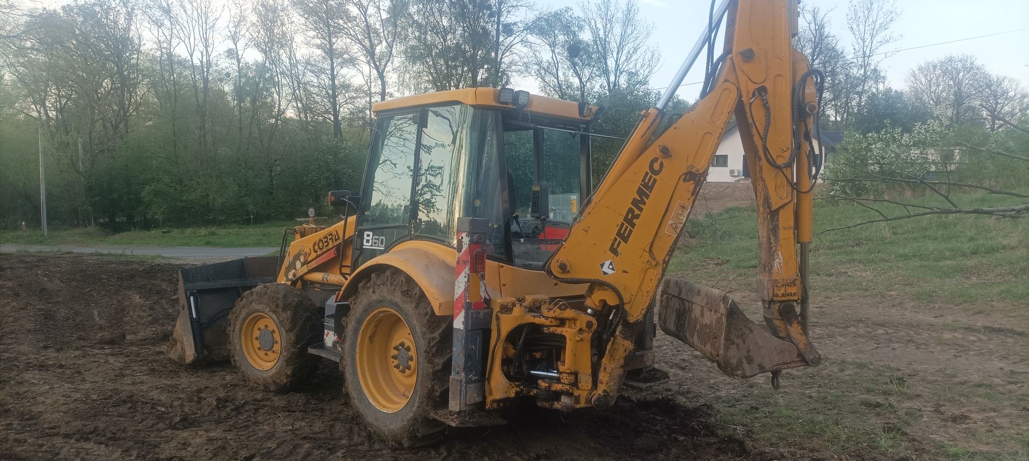 Koparko-ładowarka Fermec 860