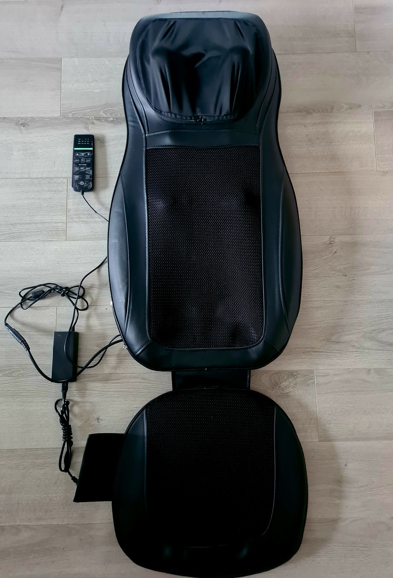 Mata masująca SHIATSU do masażu z wibracją i grzaniem
