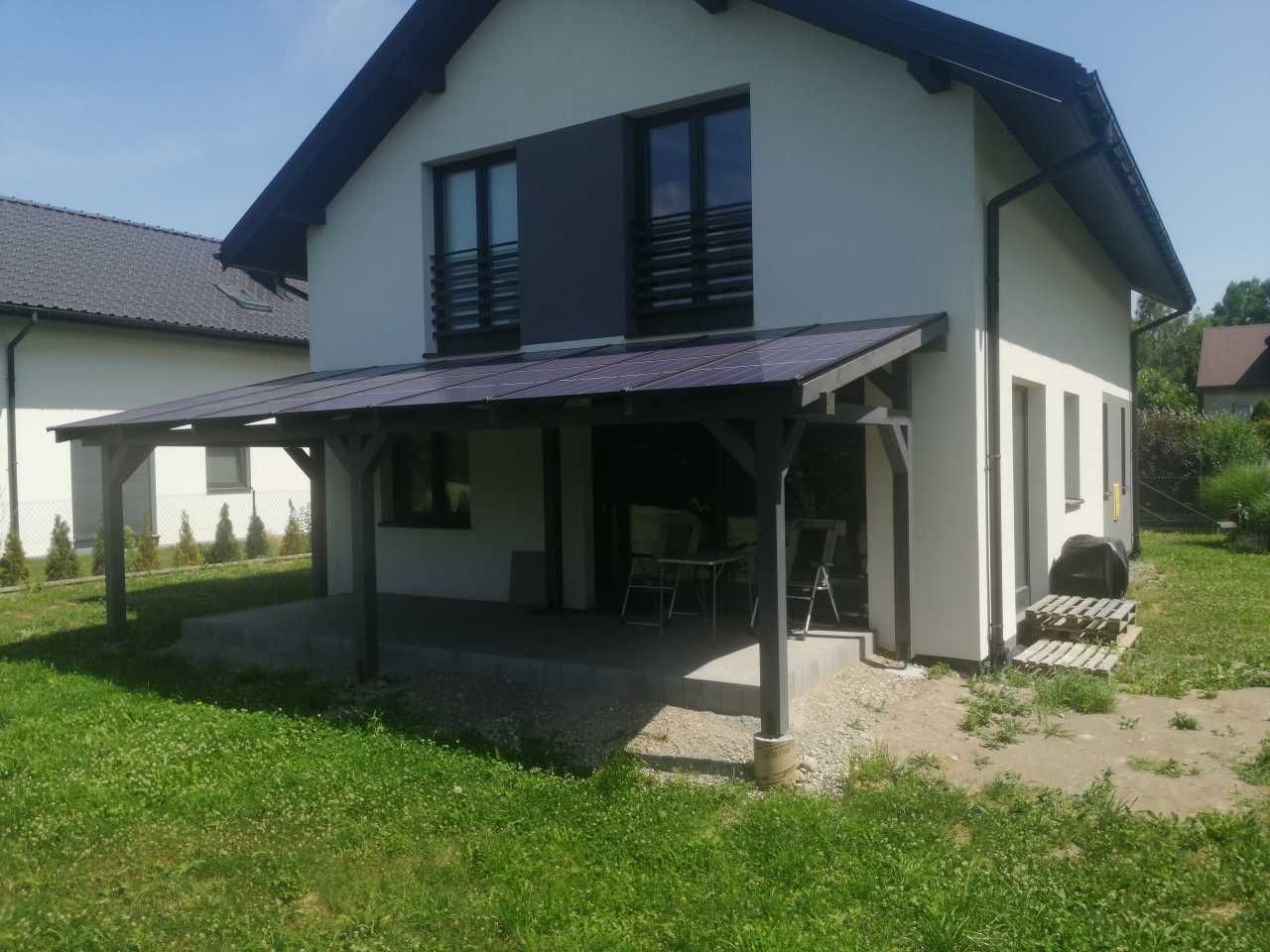 Zadaszenie tarasu z panelami PV bifacial 6kW system szczelnego dachu