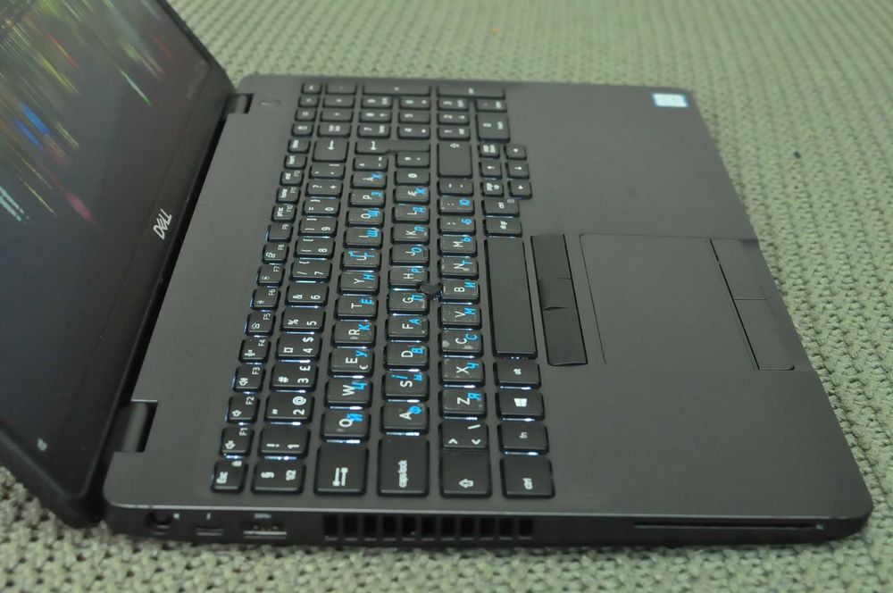 Игровой ноутбук  Dell Drecision 3541 (Core i5/32GB DDR4/512 SSD/