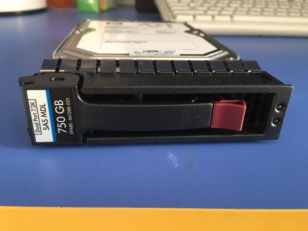 HDD SAS HP 461135-b21 750Gb 3.5 новий жосткий диск