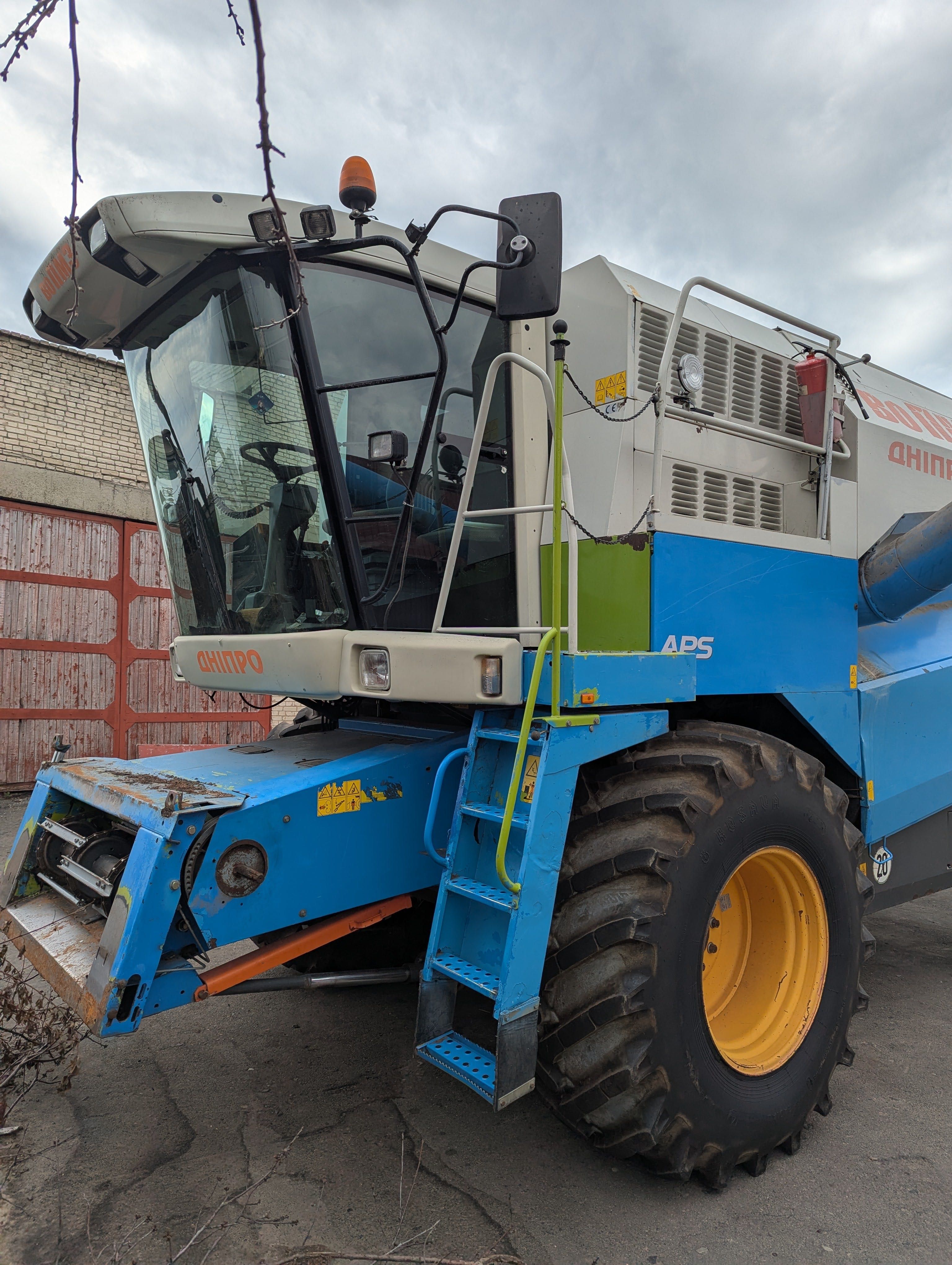 Комбайн Claas Mega 350 2004