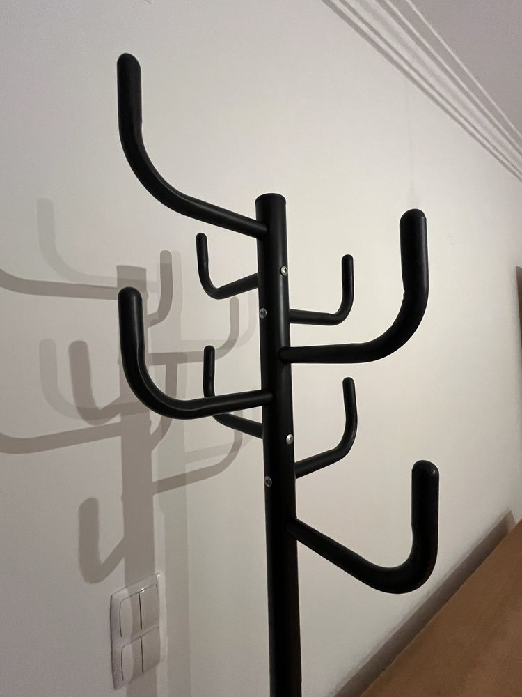 Cabide/Bengaleiro preto