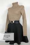 Elegancki jasno-brązowy dopasowany sweter z kominem Reserved L/M