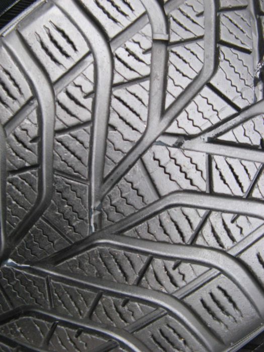 215/55R17 YOKOHAMA W *Drive V905 - nr.8708